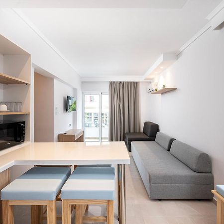 Poseidon Deluxe Apartments 科斯镇 外观 照片