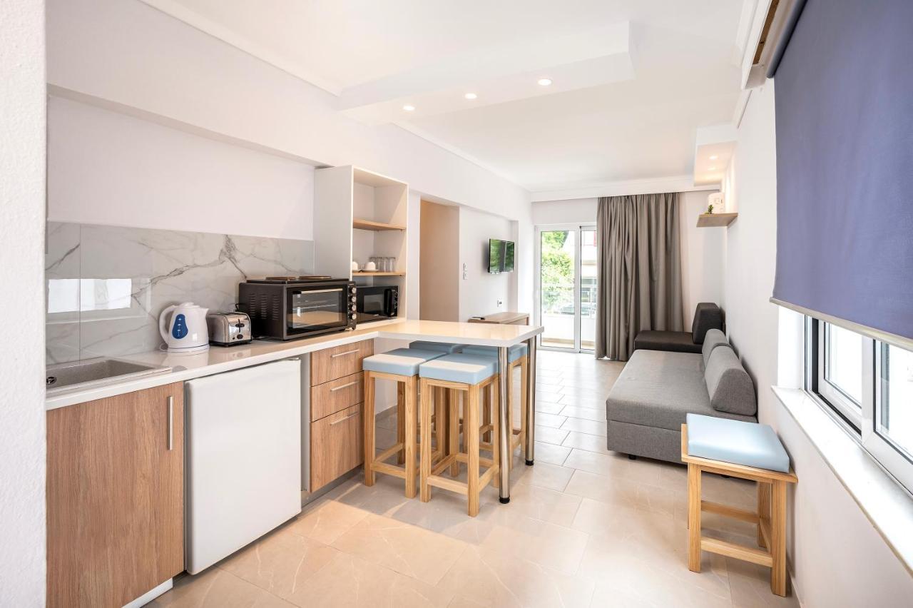 Poseidon Deluxe Apartments 科斯镇 外观 照片