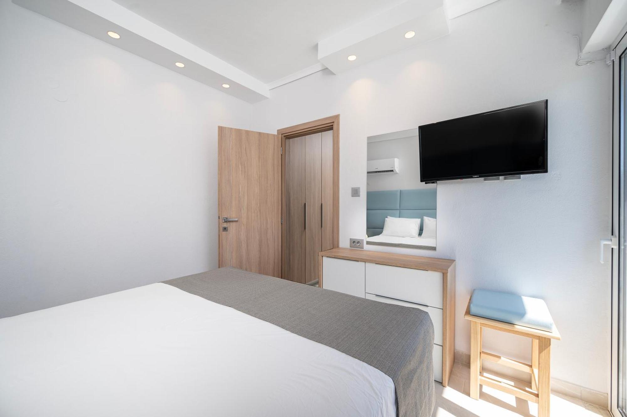 Poseidon Deluxe Apartments 科斯镇 外观 照片